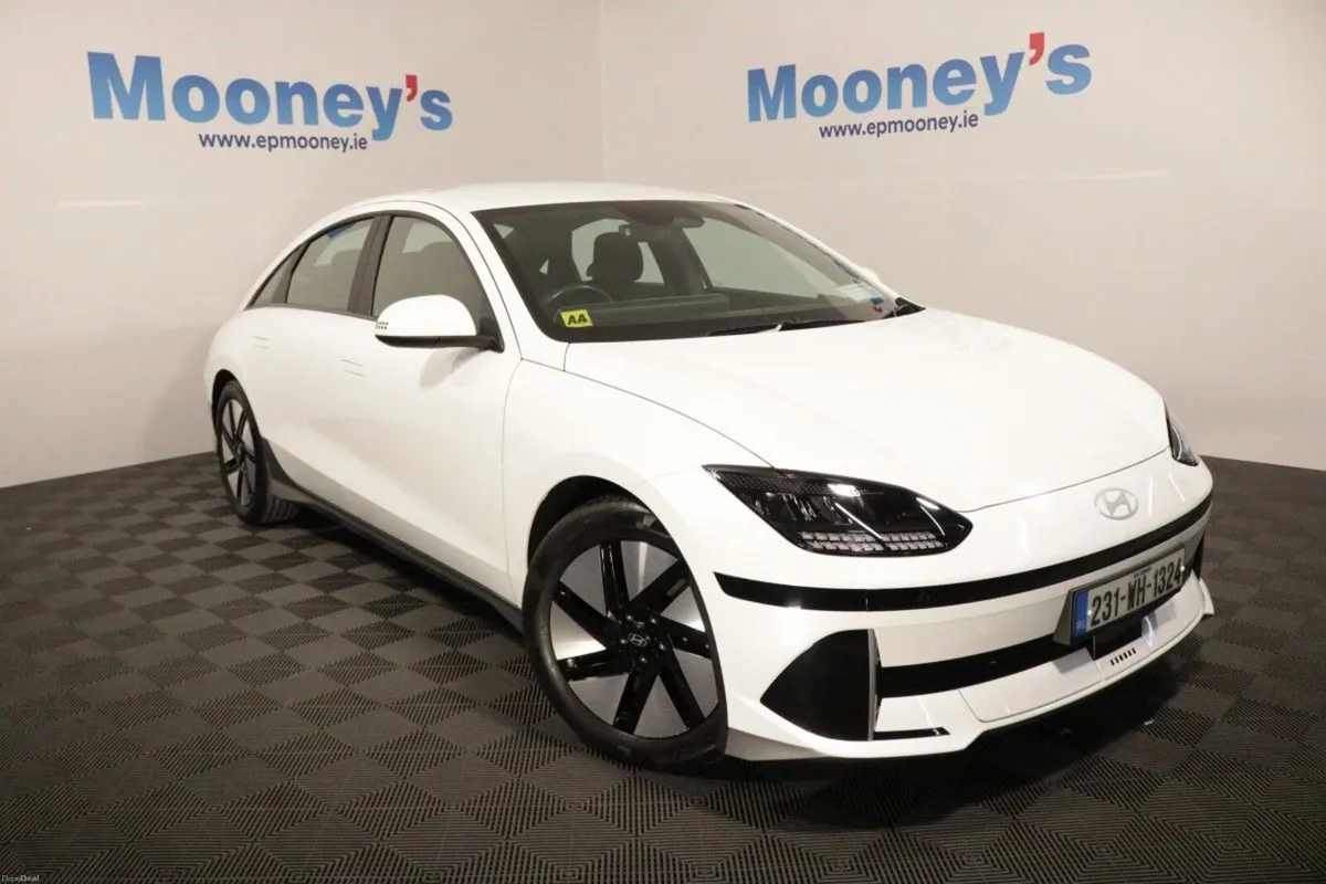 Hyundai IONIQ 6 Signature 77 KwH EV Saloon - Image 1