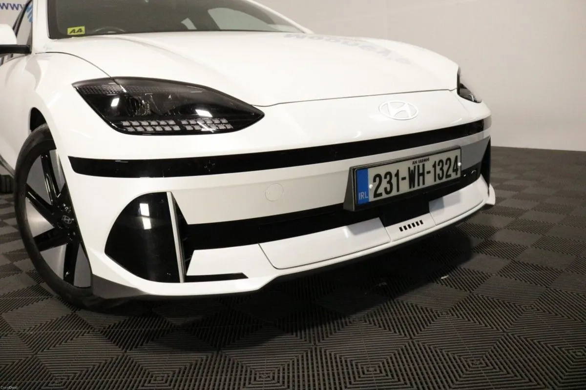 Hyundai IONIQ 6 Signature 77 KwH EV Saloon - Image 3