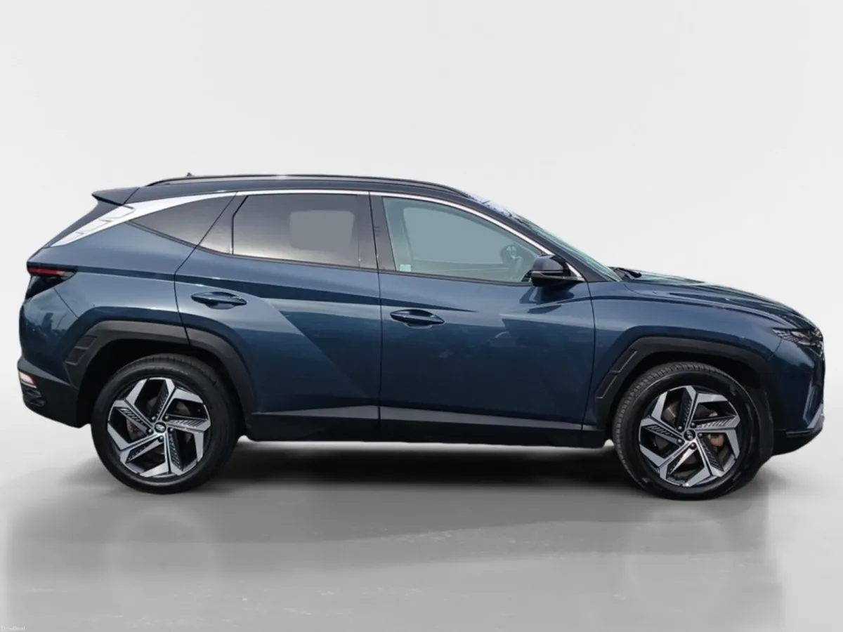 Hyundai Tucson 2WD Executive Plus HEV Auto 2 Tone - Image 3