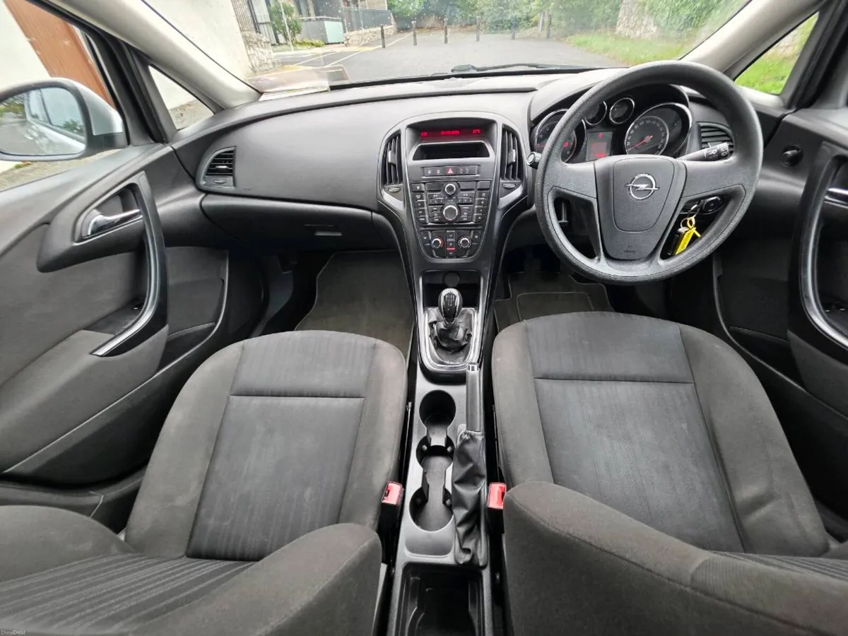 Opel Astra - Image 6
