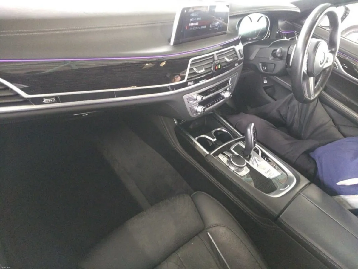 BMW 740E MSPORT 2.0 PETROL HYBRID AUTO 2018 - Image 5
