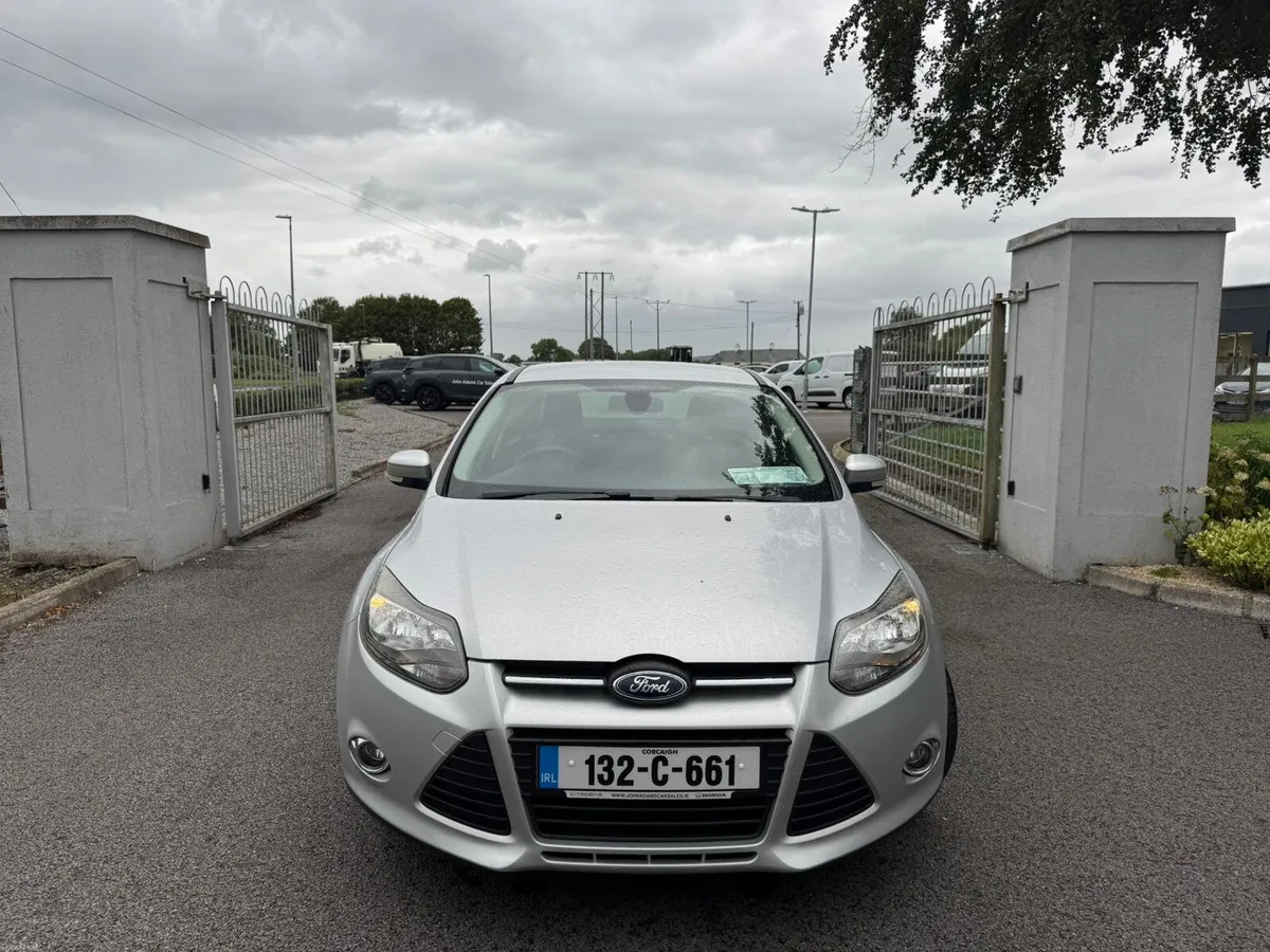 Ford Focus Zetec Saloon 2013 - Image 2