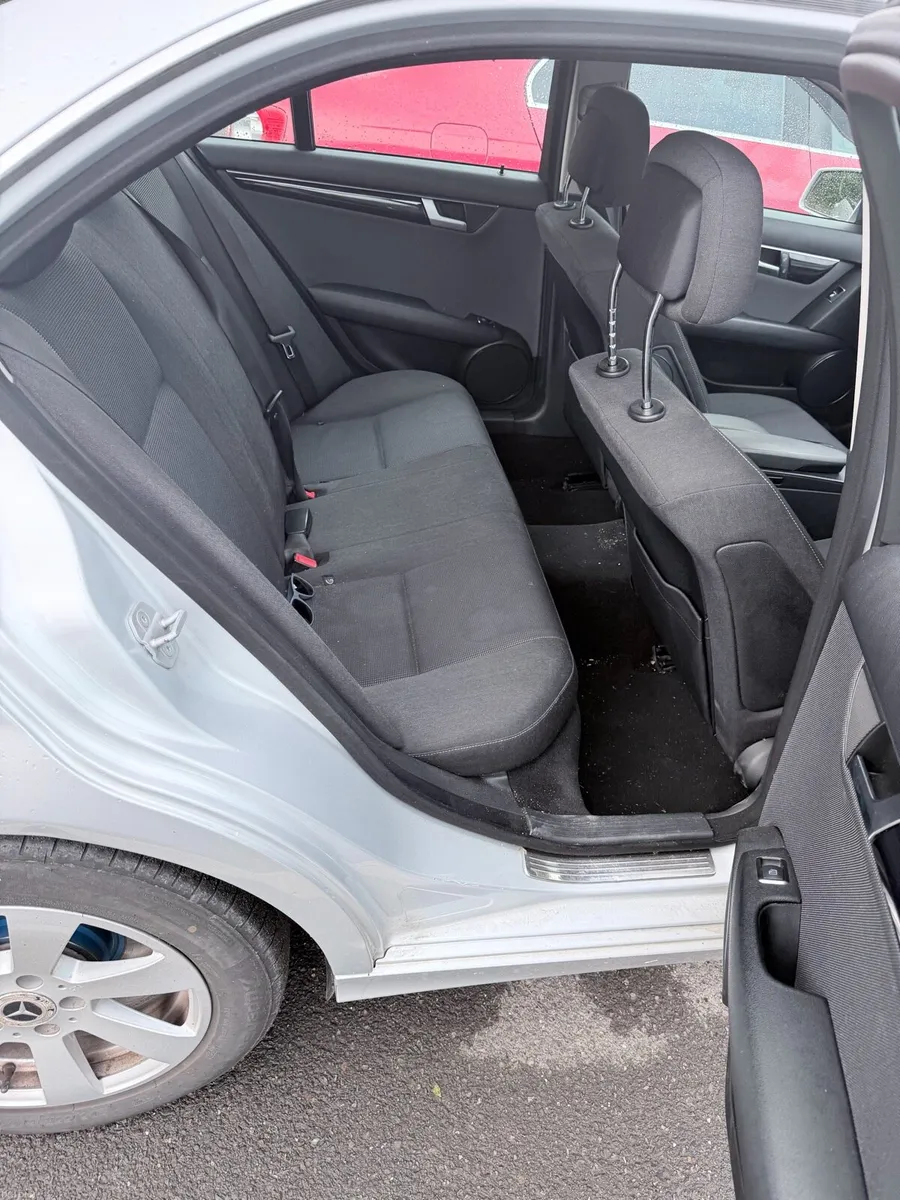 Mercedes C220 - Image 6