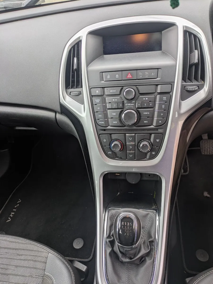 Opel Astra 2015 1.6 Diesel - Image 2