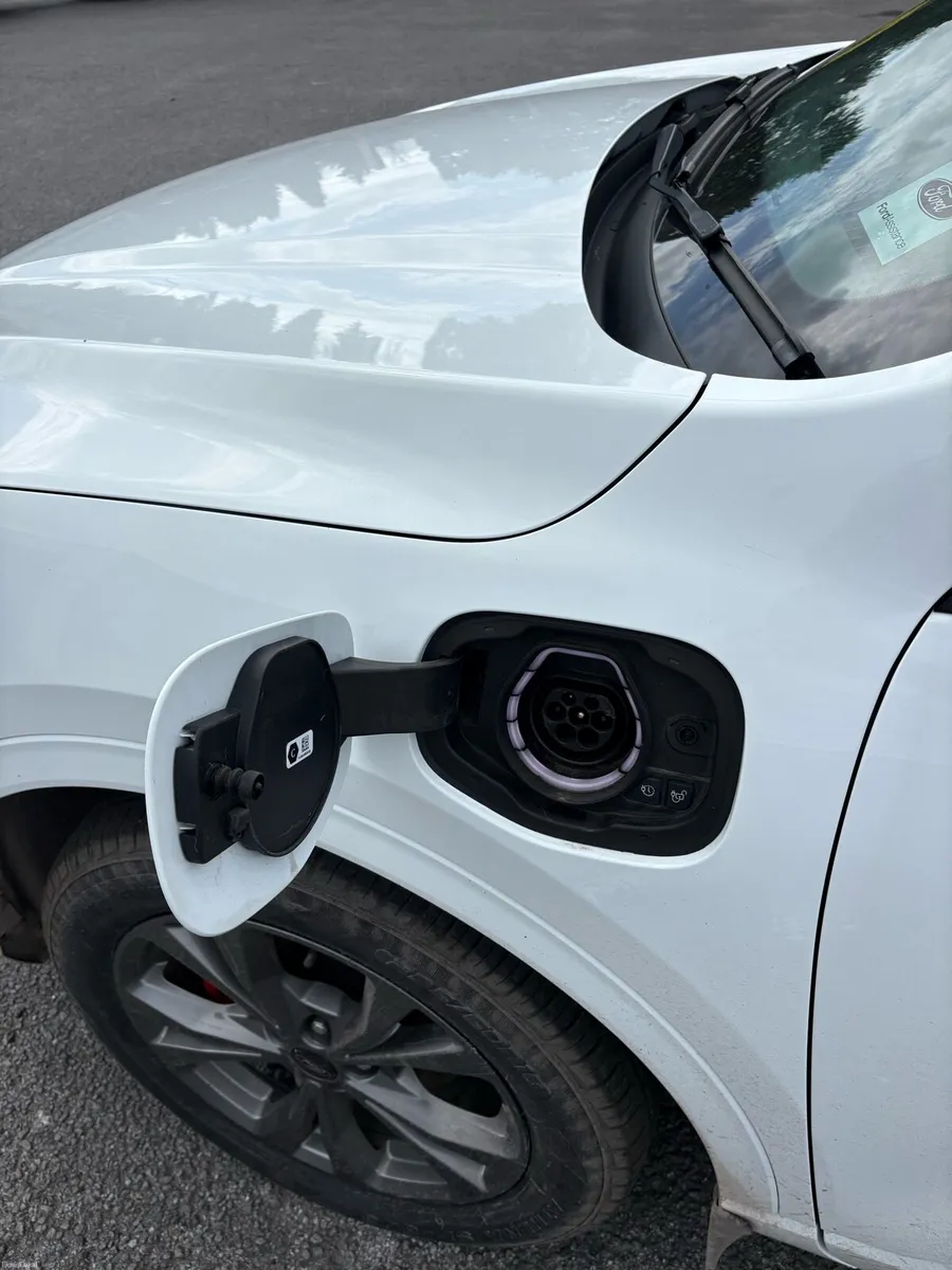 Ford Kuga - Image 4