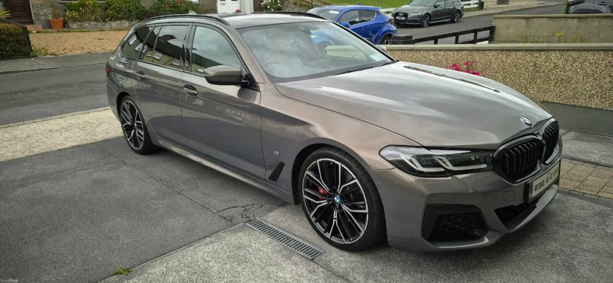 BMW 5-Series 2023 - Image 4