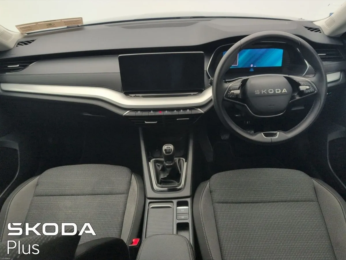 Skoda Octavia SELECTION 2.0TDI 115HP *CHROME PACK* - Image 2