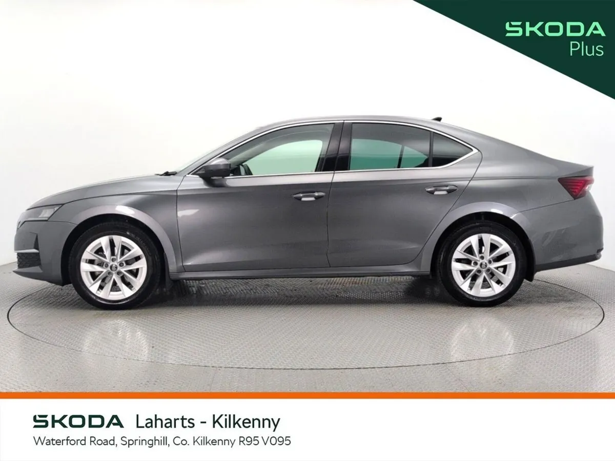 Skoda Octavia SELECTION 2.0TDI 115HP *CHROME PACK* - Image 6