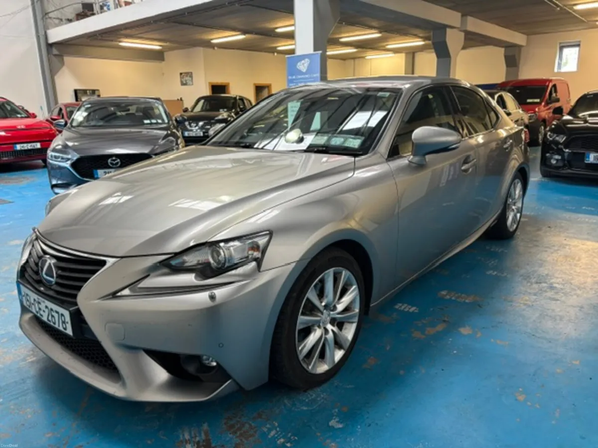 Lexus IS 2015 - Image 3