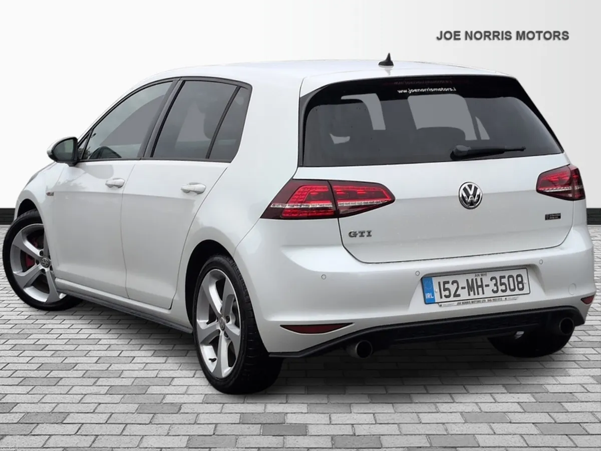 Volkswagen Golf 2.0 GTI Automatic - Image 3
