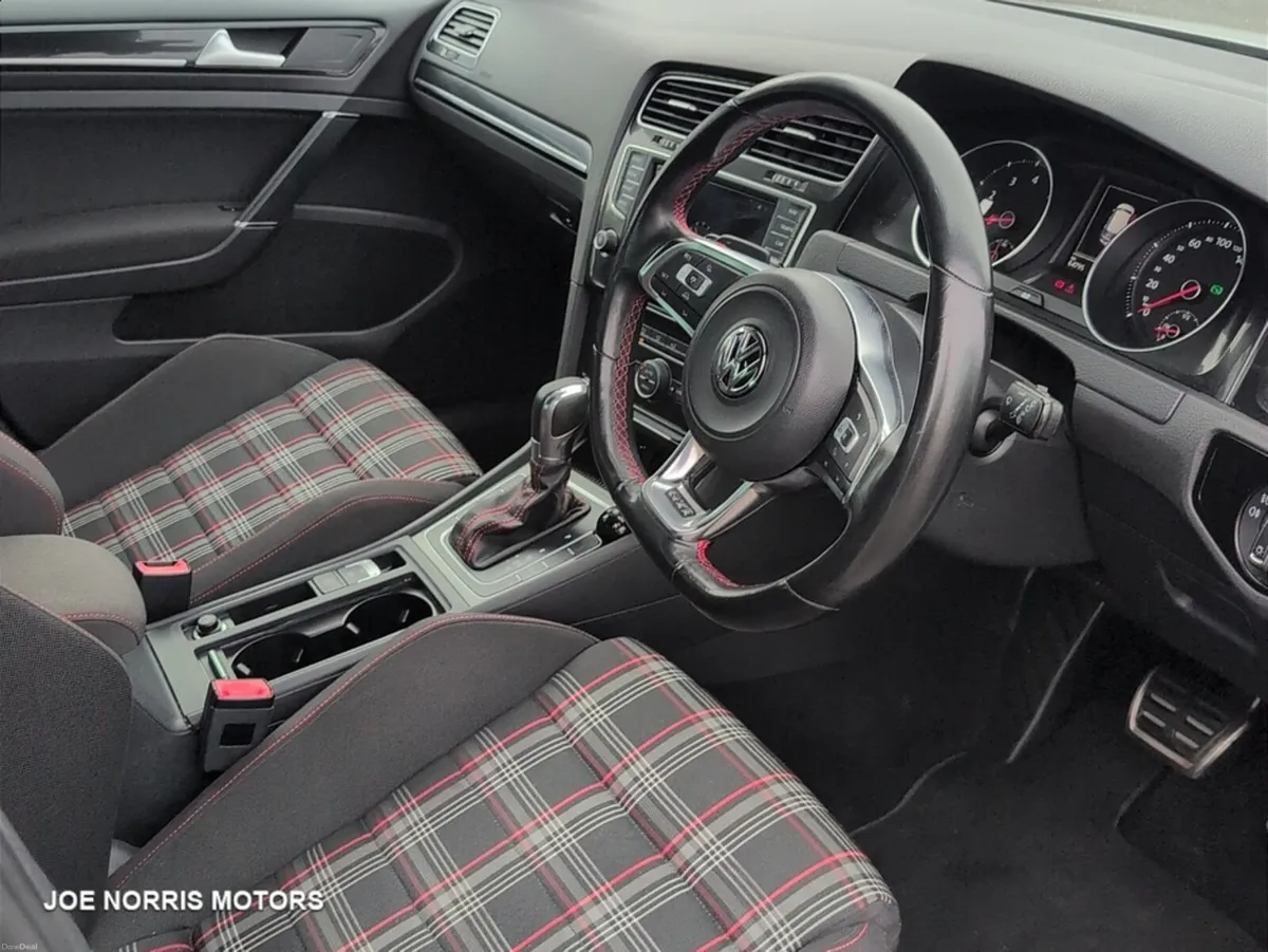 Volkswagen Golf 2.0 GTI Automatic - Image 6