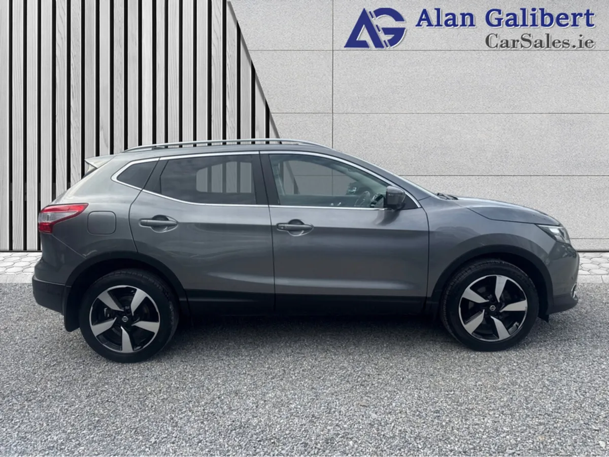 Nissan Qashqai 1.6 DIESEL SV PREMIUM AUTO FULL LEA - Image 3