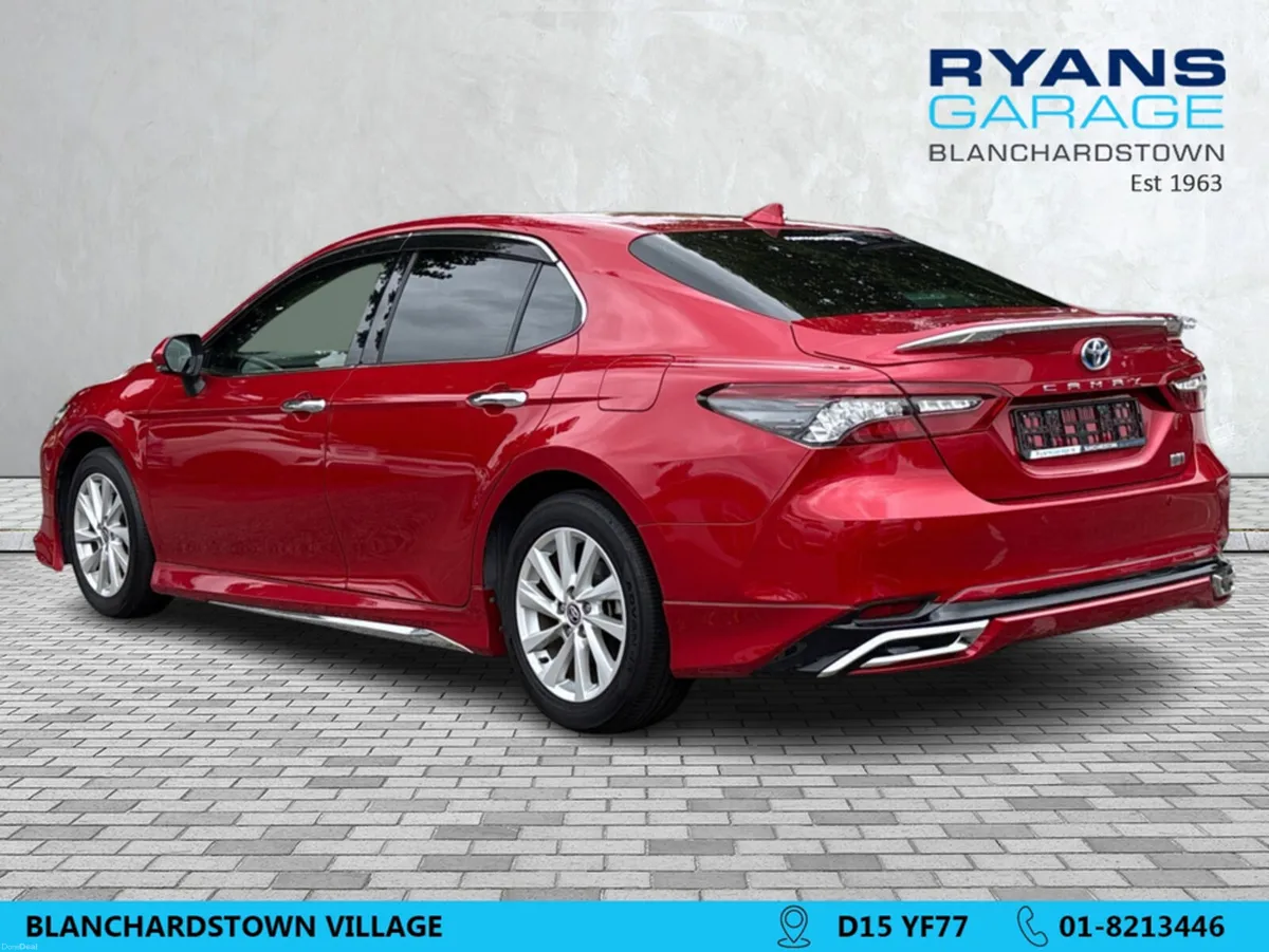Toyota Camry 2.5 PETROL HYBRID AUTO - Image 5