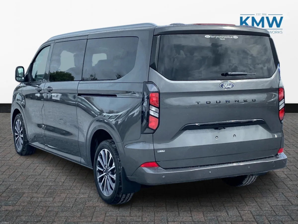Ford Tourneo Custom Tourneo Limited 2.5 232PS PHEV - Image 2