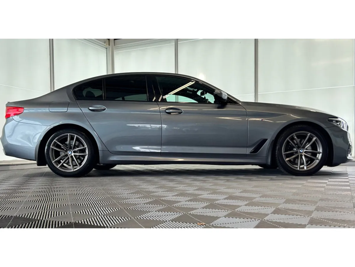 BMW 5-Series M SPORT 4DR AUTO - Image 2