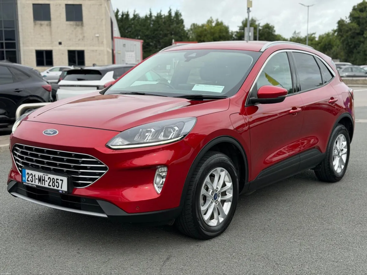 Ford Kuga Titanium 2.5 Plug-in Hybrid 225Ps - Image 2