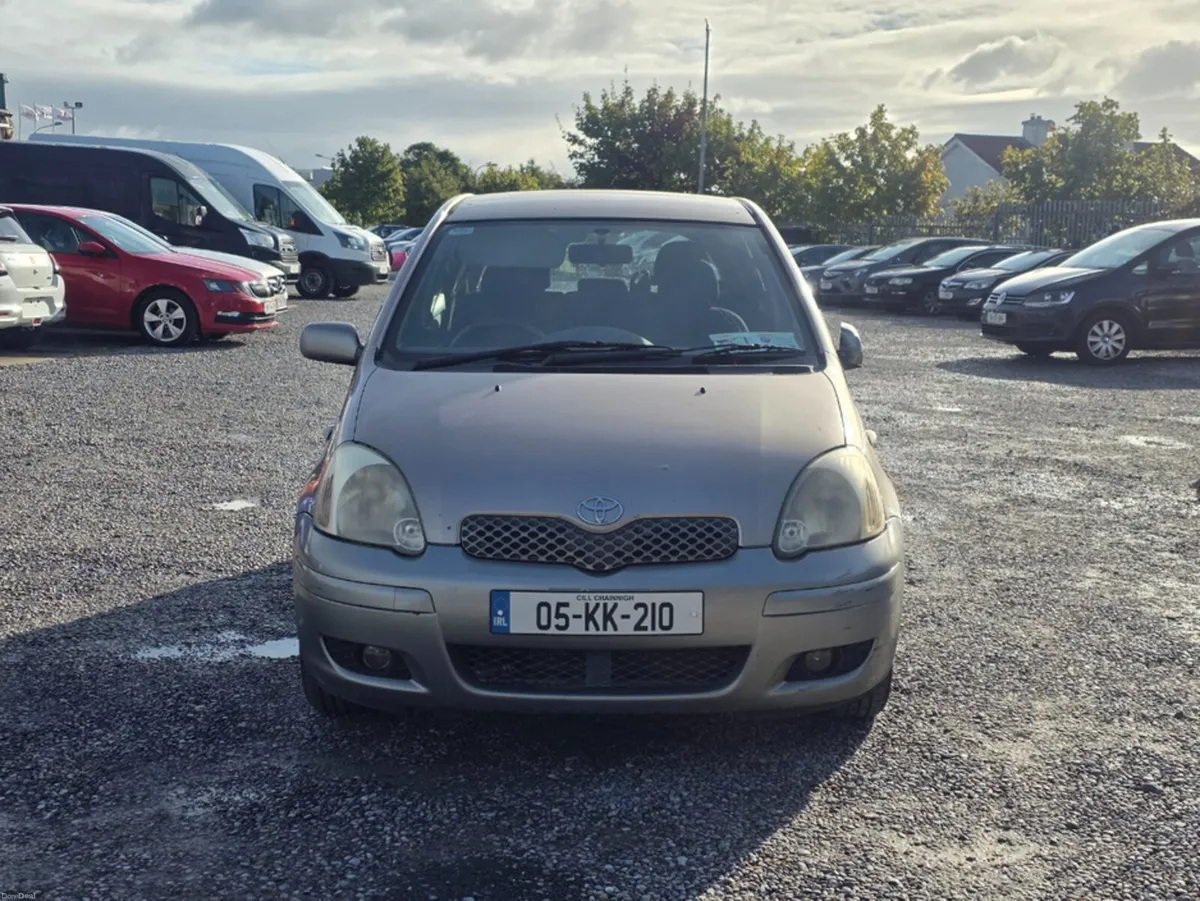Toyota Yaris SOL M/C 5DR - Image 3