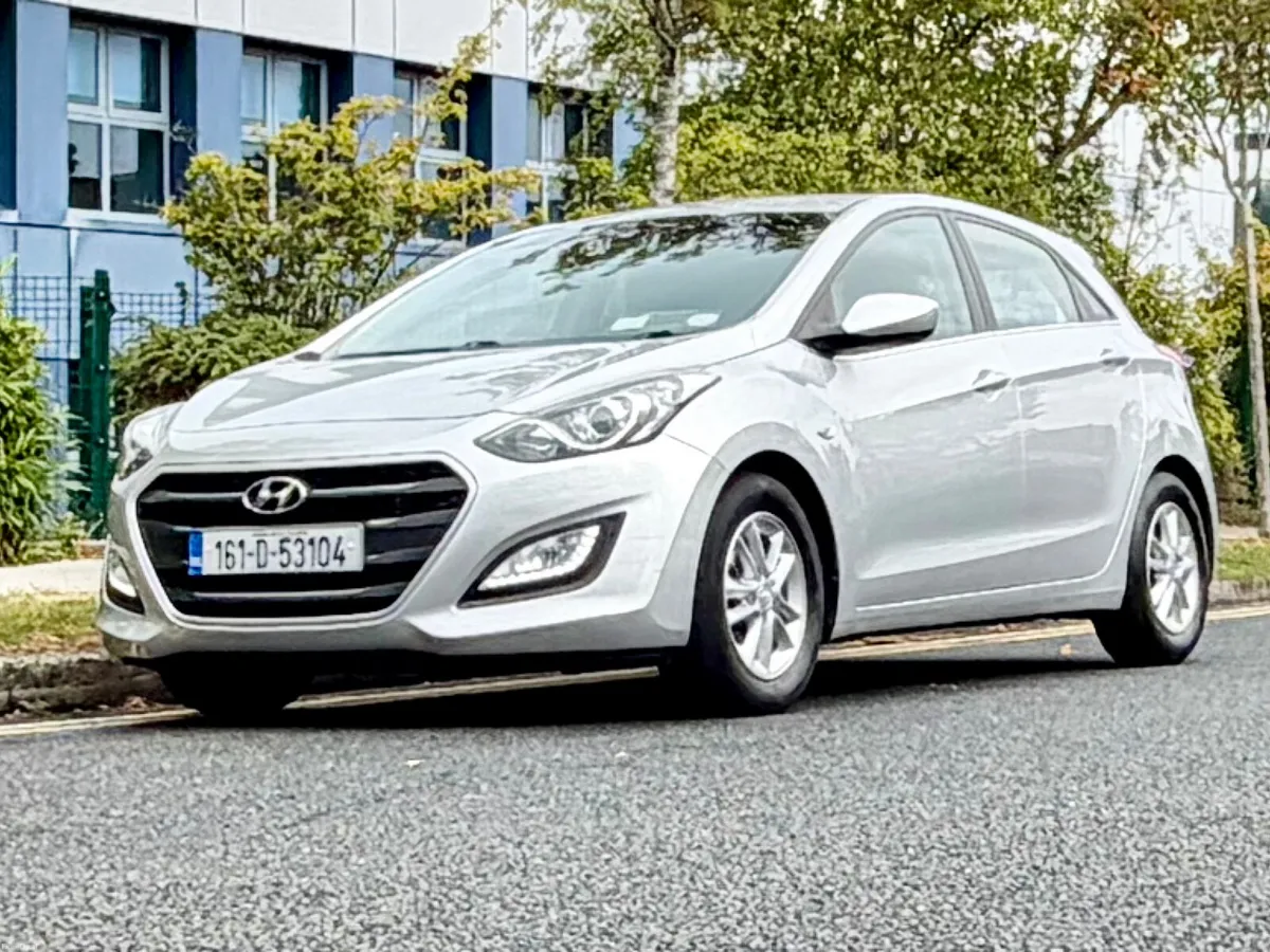 Hyundai i30 2016!!1.6L SE!!! NEW NCT !!! - Image 2