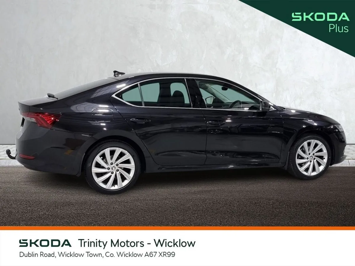 Skoda Octavia ** BEST VALUE ** EDITION 30 ** 2.0 T - Image 3