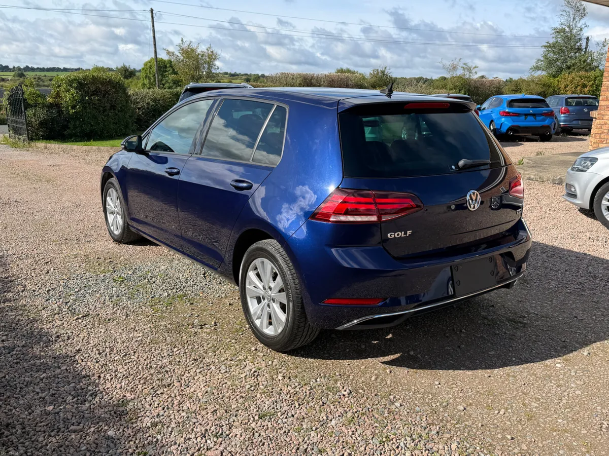 171 Volkswagen Golf Comfortline DSG LOW KM - Image 6