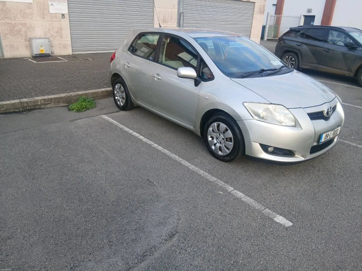 2009 Toyota Auris for sale - Image 1
