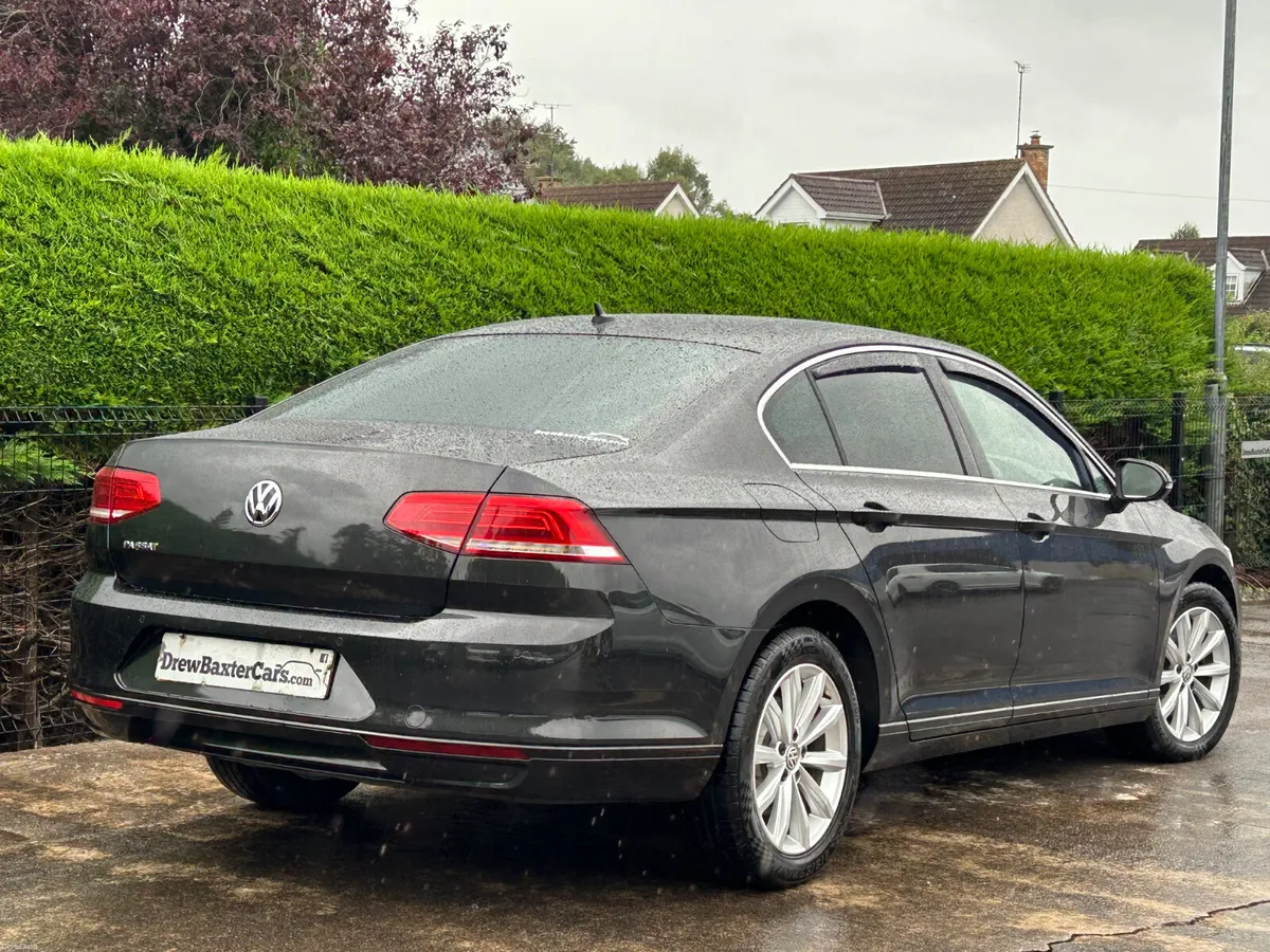 18 Vw Passat 2.0 TDI Business Edit. €13950 inc Vrt - Image 6