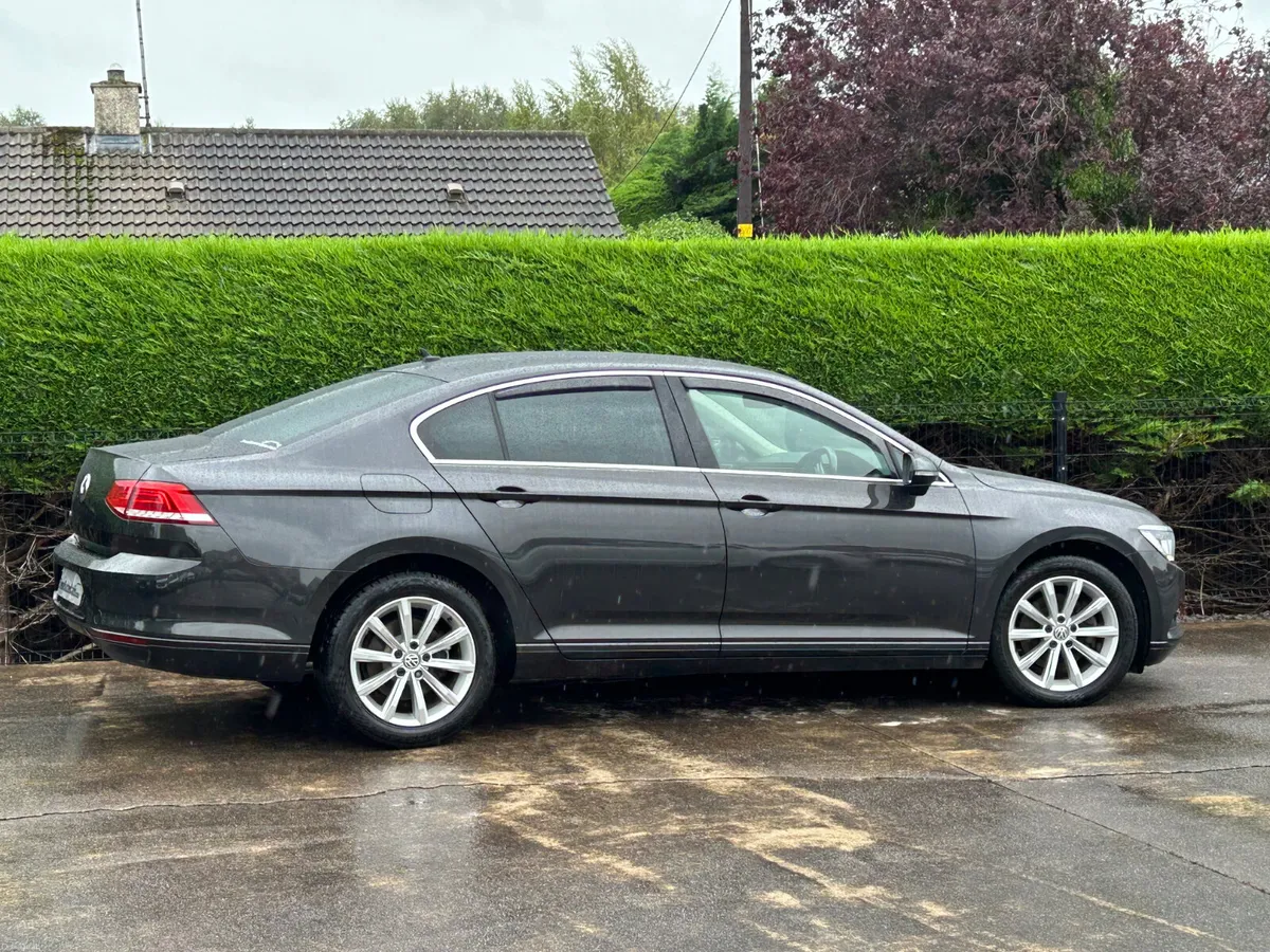 18 Vw Passat 2.0 TDI Business Edit. €13950 inc Vrt - Image 4