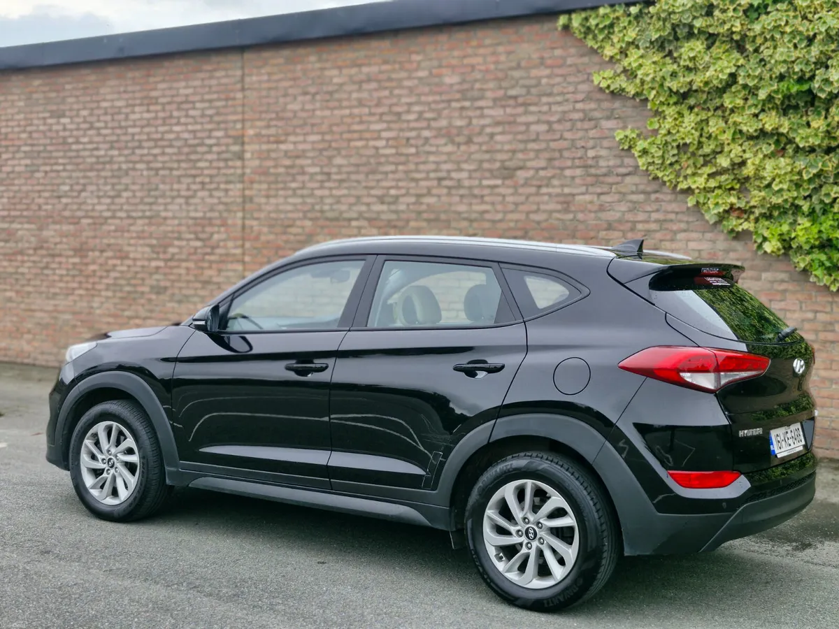 Hyundai Tucson EXECUTIVE FINANCE AVAILABLE - Image 2