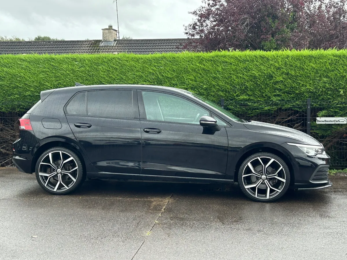 22Volkswagen Golf 1.4  Style Hybrid €19750 inc Vrt - Image 3