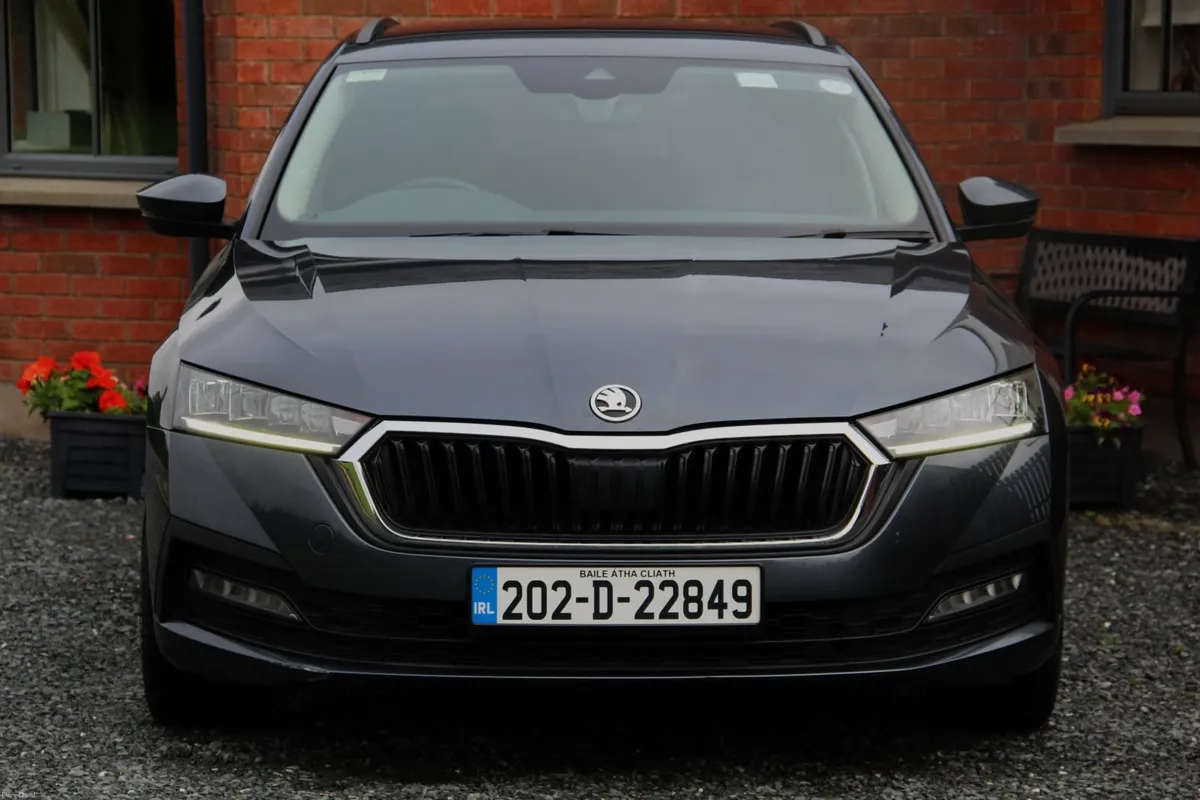 202 Octavia Combi * Full skoda history * 2.0 Tdi - Image 2