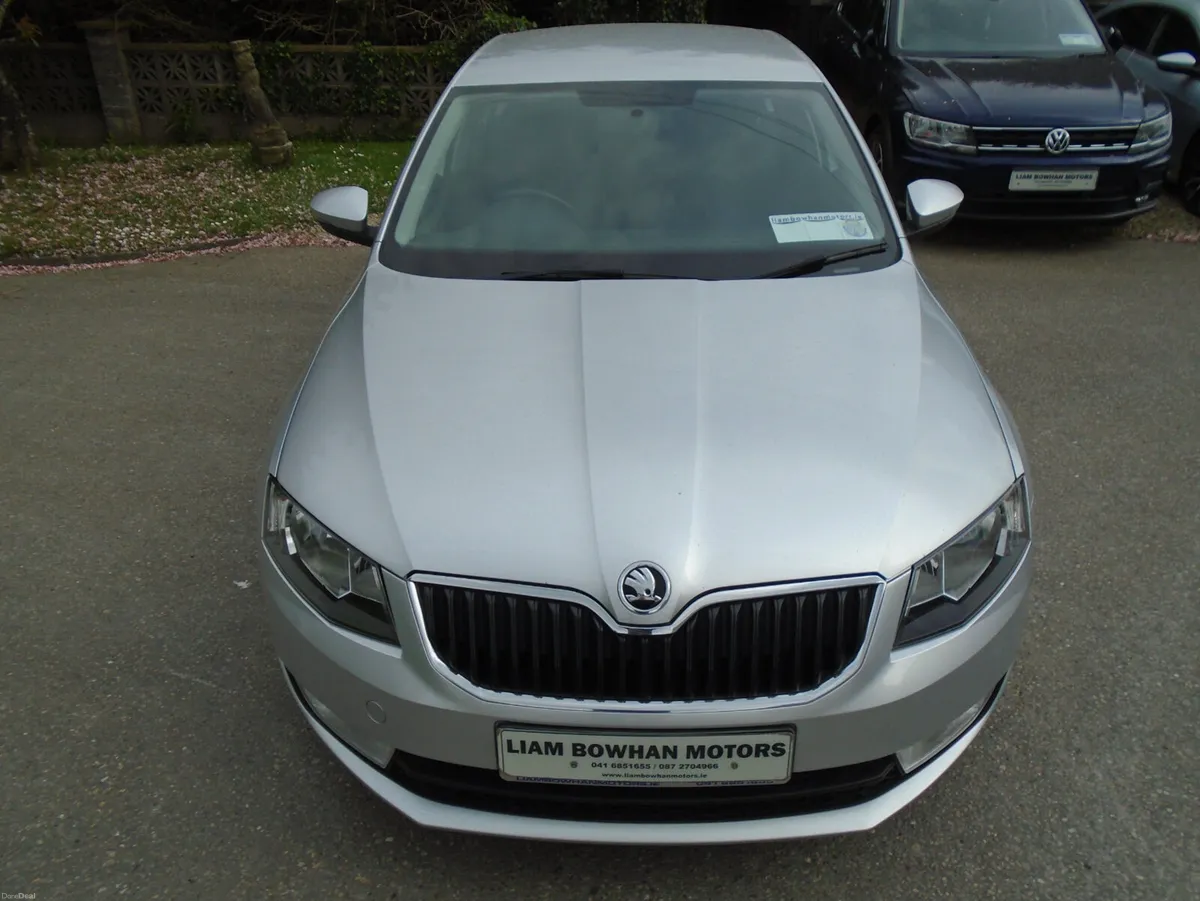 Skoda Octavia 2017,1.6-Diesel,Fogs,Aircon,Alloys - Image 3