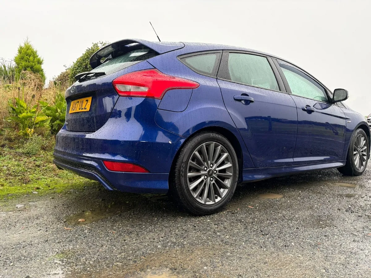 Ford Focus ST Line 2017 - Image 5