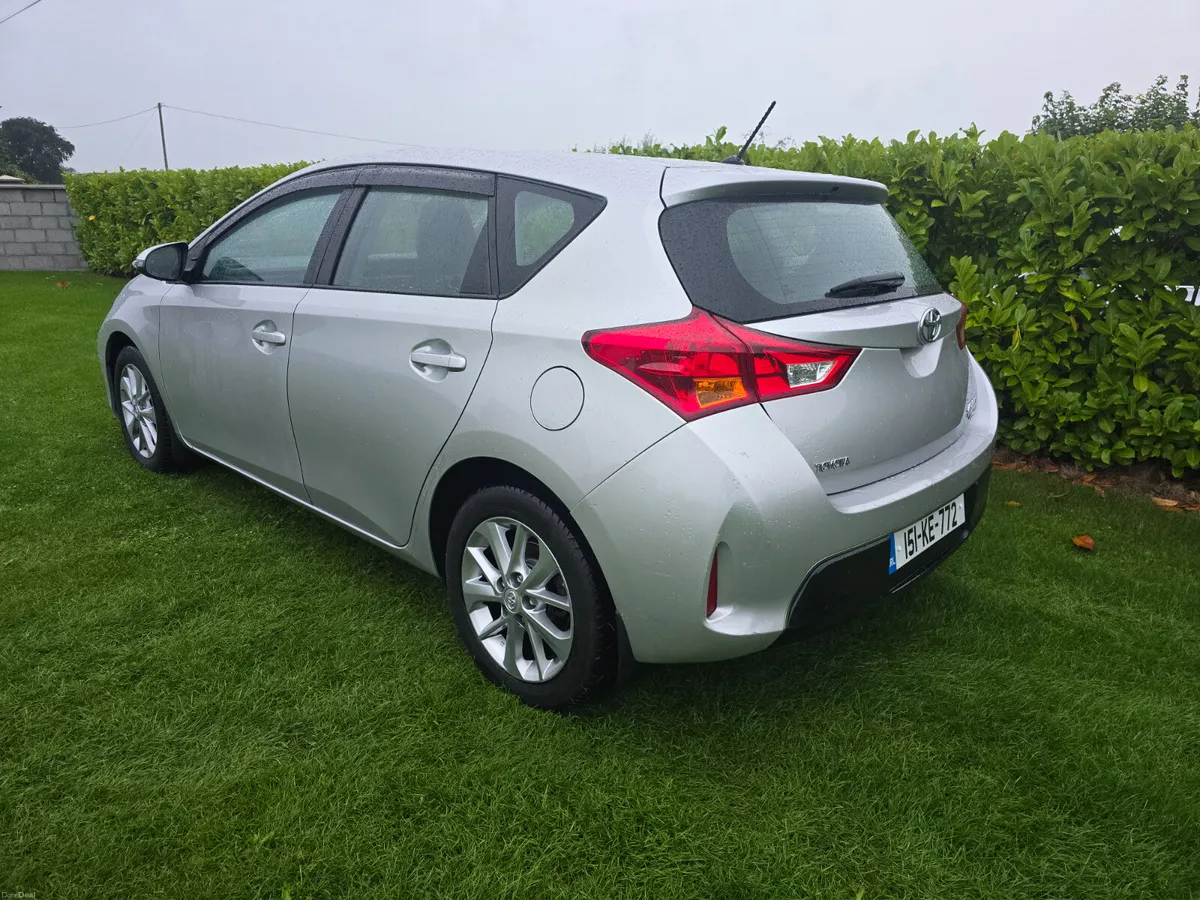 151 Toyota Auris 1.4 D4d New Nct and Tax - Image 6