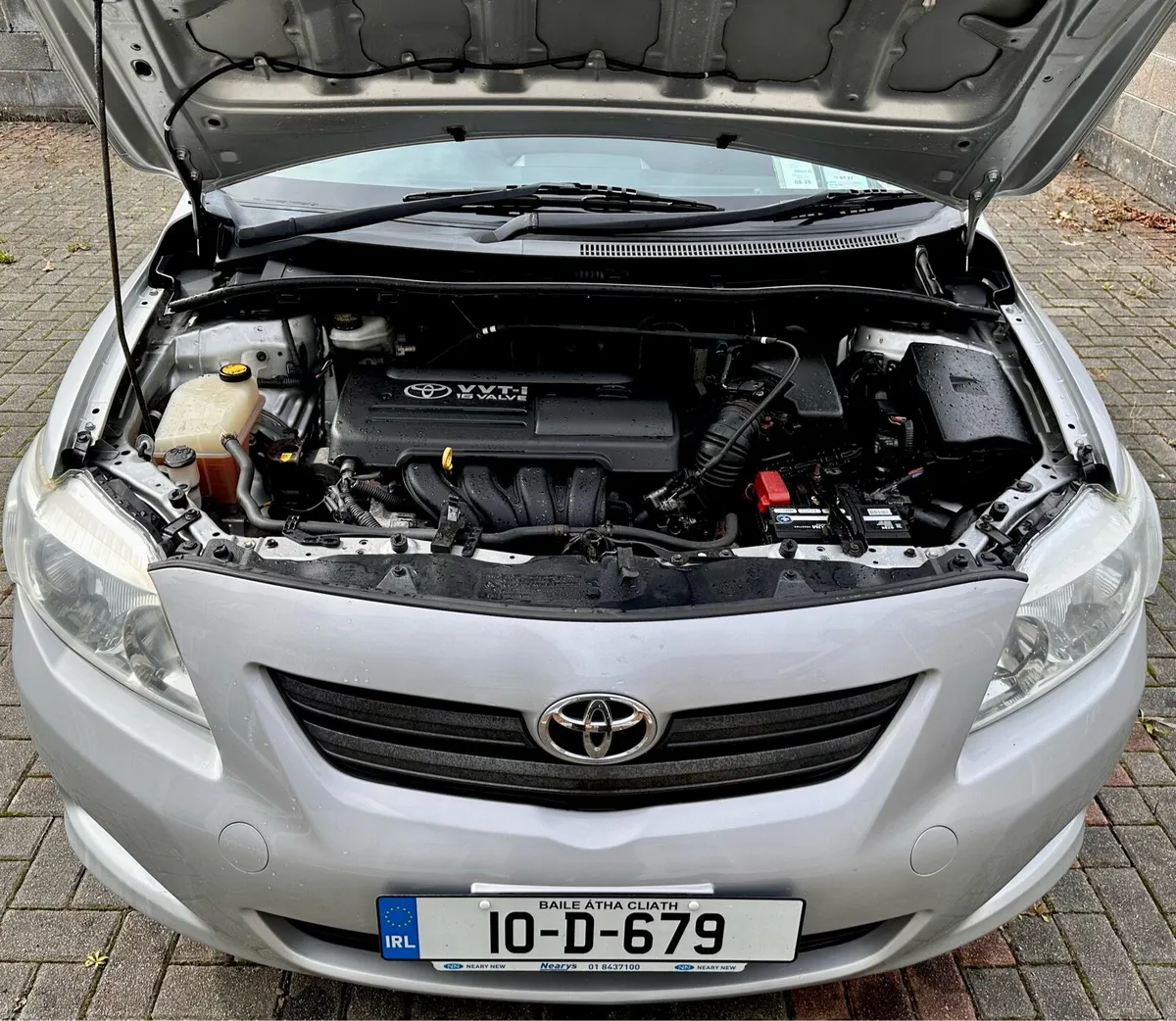 2010 Toyota Corolla - Immaculate Inside & out - Image 6