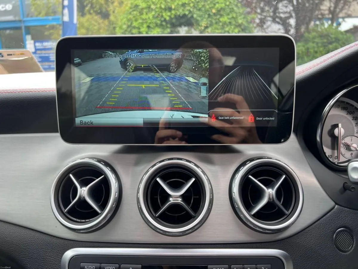 Mercedes-Benz GLA GLA180 AMG-LINE 1.6 AUTO // TILT - Image 2
