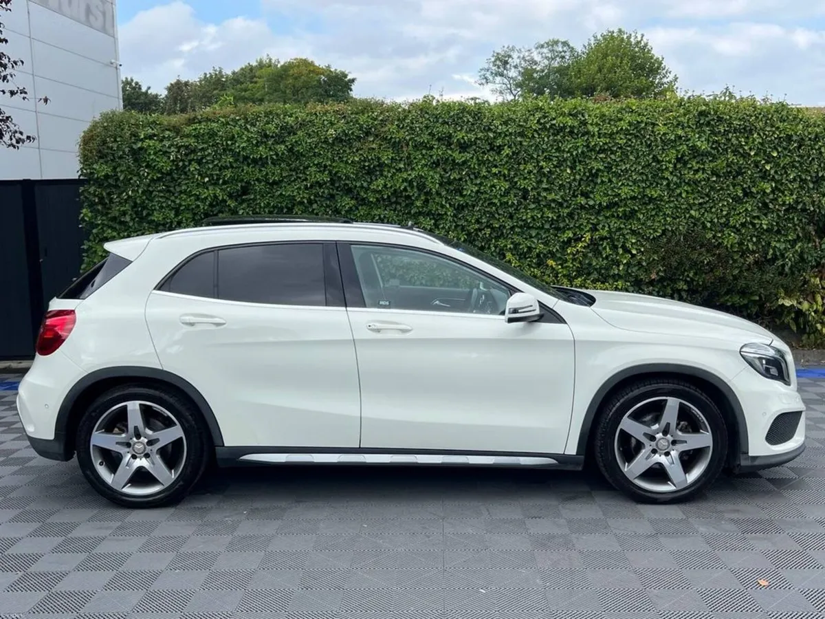 Mercedes-Benz GLA GLA180 AMG-LINE 1.6 AUTO // TILT - Image 3