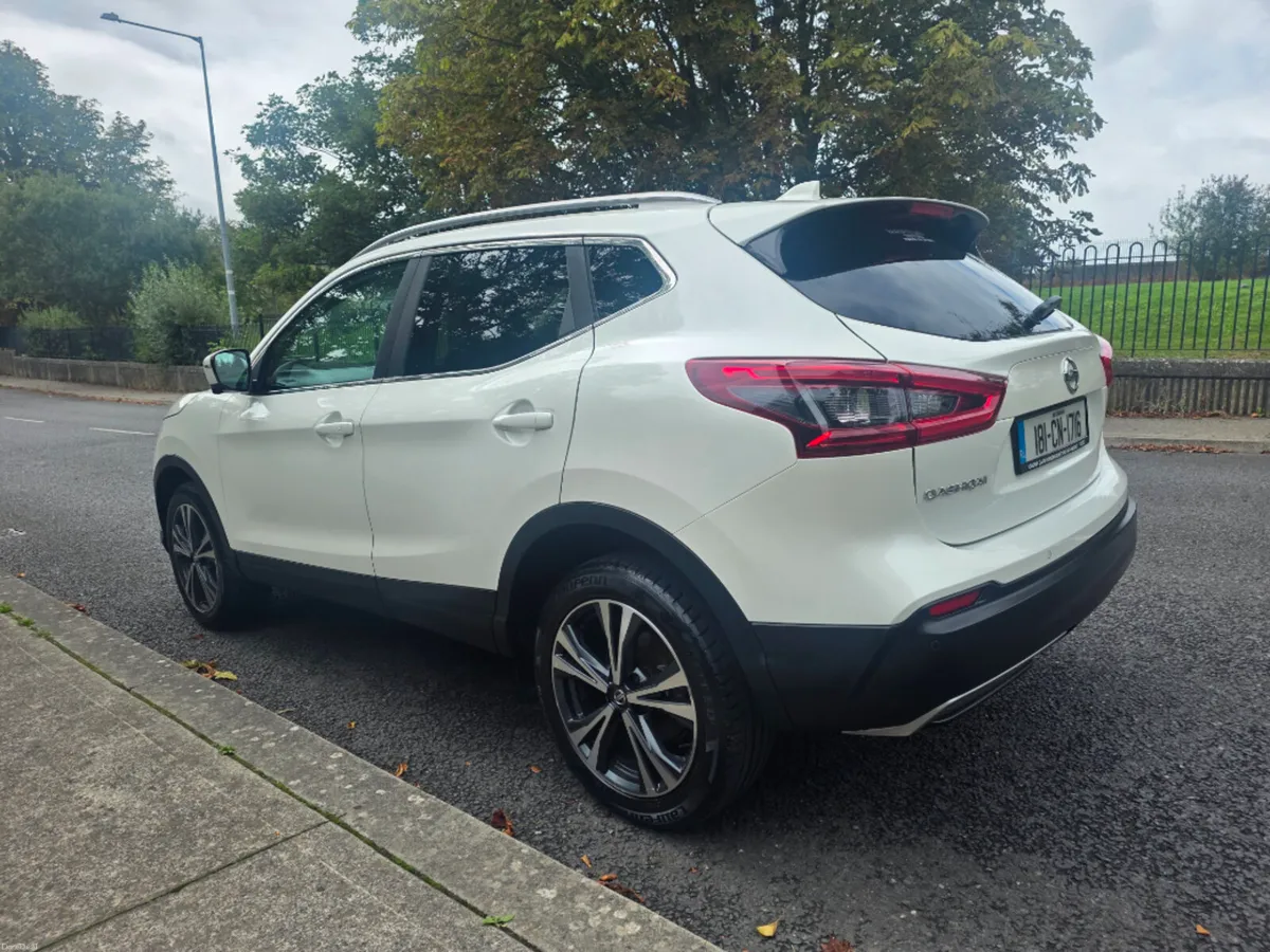 Nissan Qashqai 1.5 DCI N-connecta 110PS 5DR - Image 5