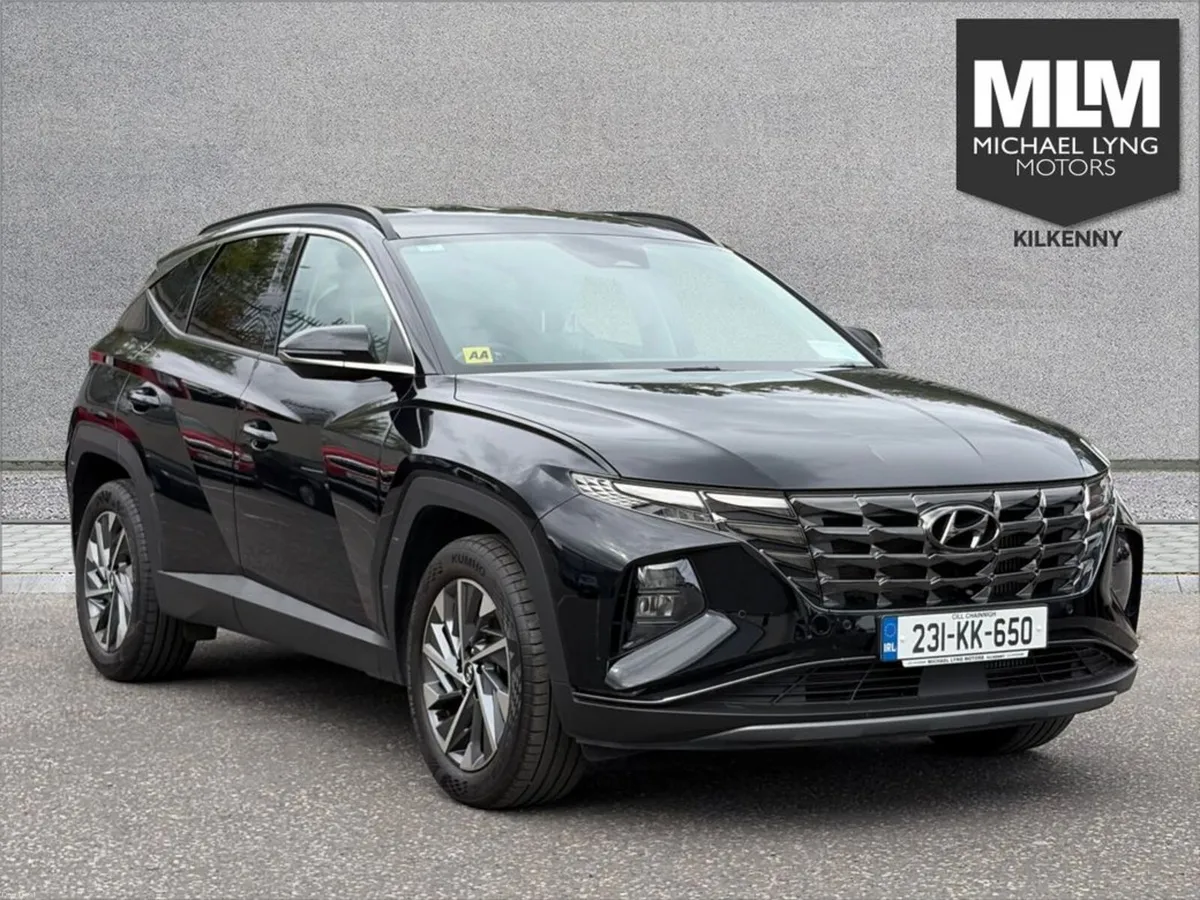 Hyundai Tucson ix35 Executive Plus 5DR - Image 1