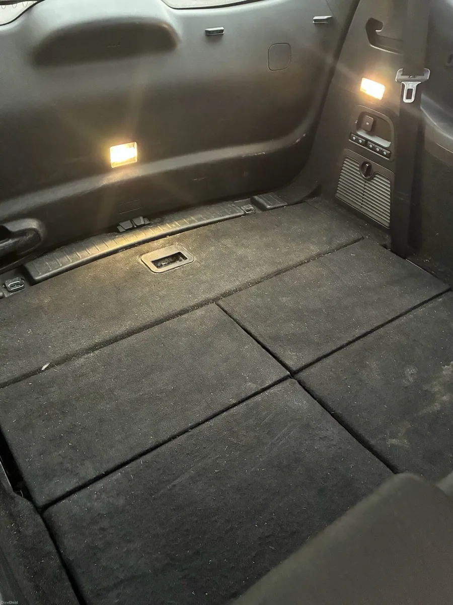 Ford Galaxy - Image 5