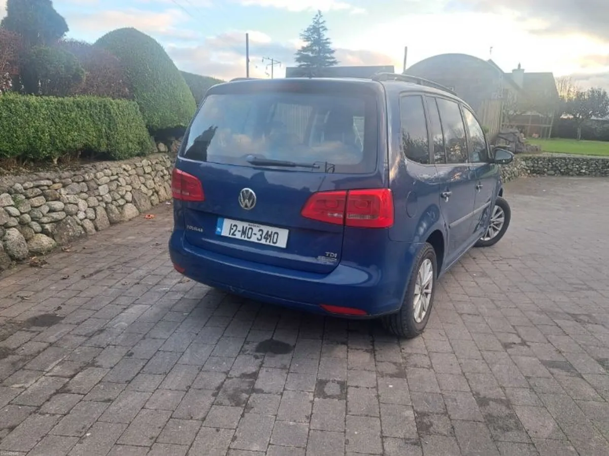 Volkswagen Touran - Image 2