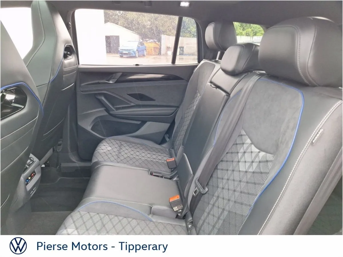 Volkswagen Tayron 2.0 TDI 150HP R-LINE 75 DSG BLAC - Image 6