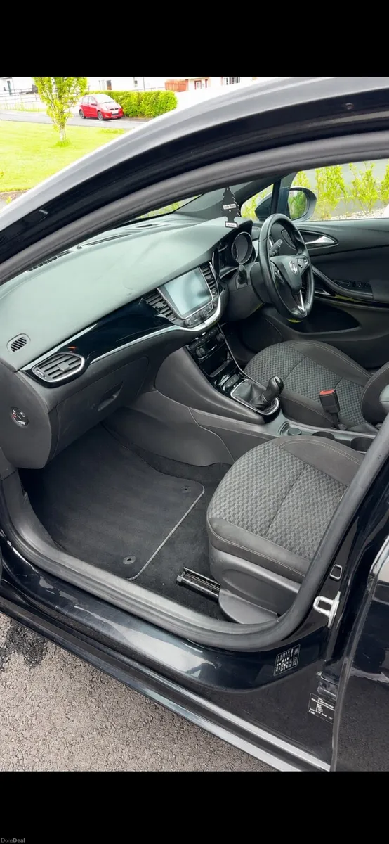 Vauxhall Astra 2016 - Image 3