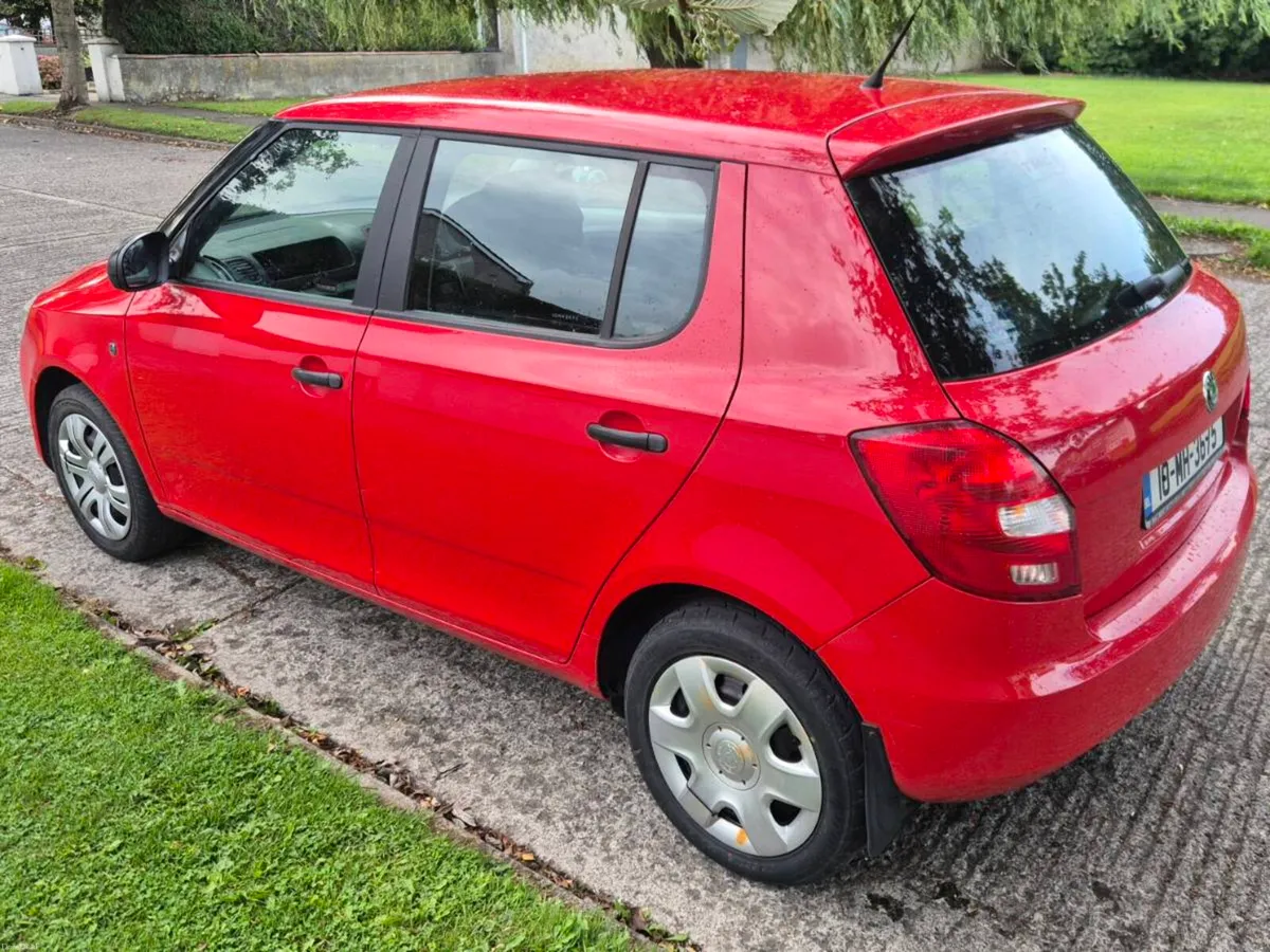 2010 Skoda fabia (tax and tested) - Image 3