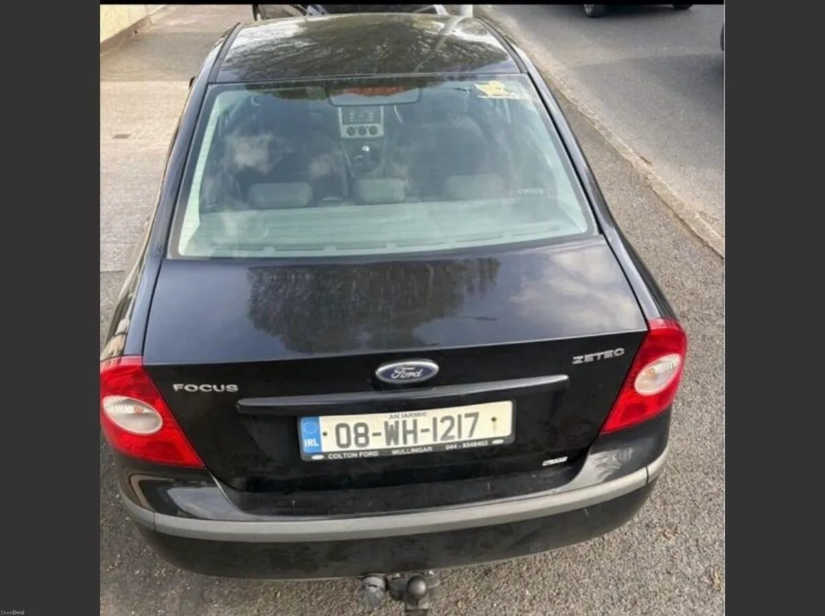 Black 08 Ford Focus - Image 3