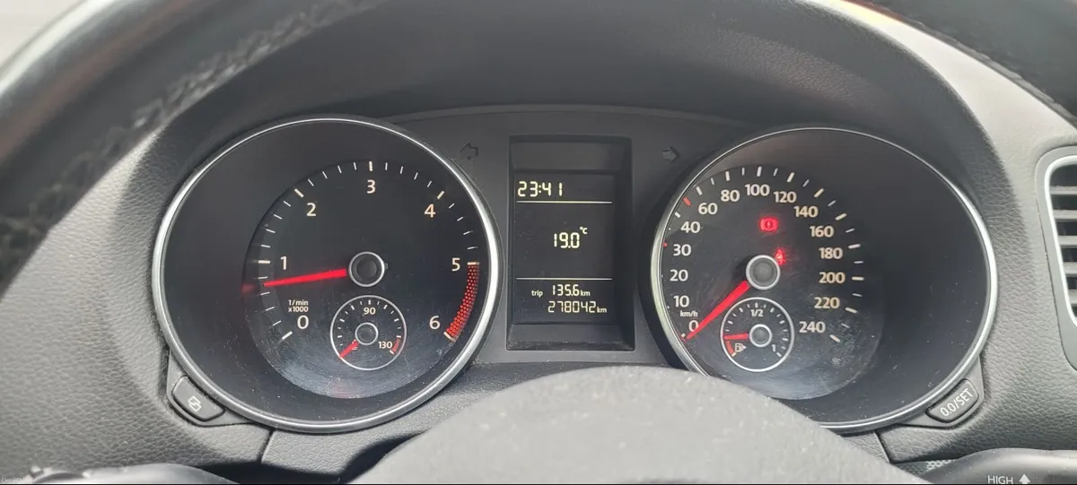 Volkswagen Golf 2011 - Image 6