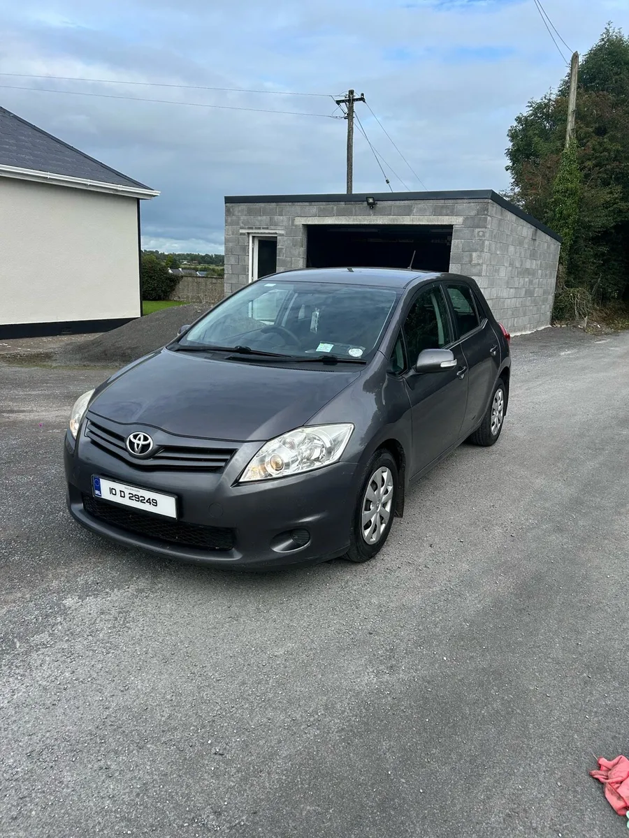 1.4D4D Toyota Auris 15 months NCT - Image 5
