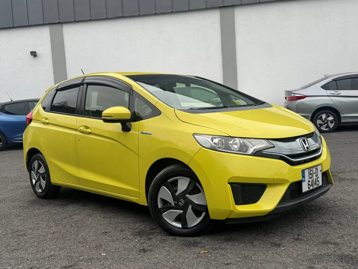 Honda Fit 2015 Hybrid 1.5 - Image 2
