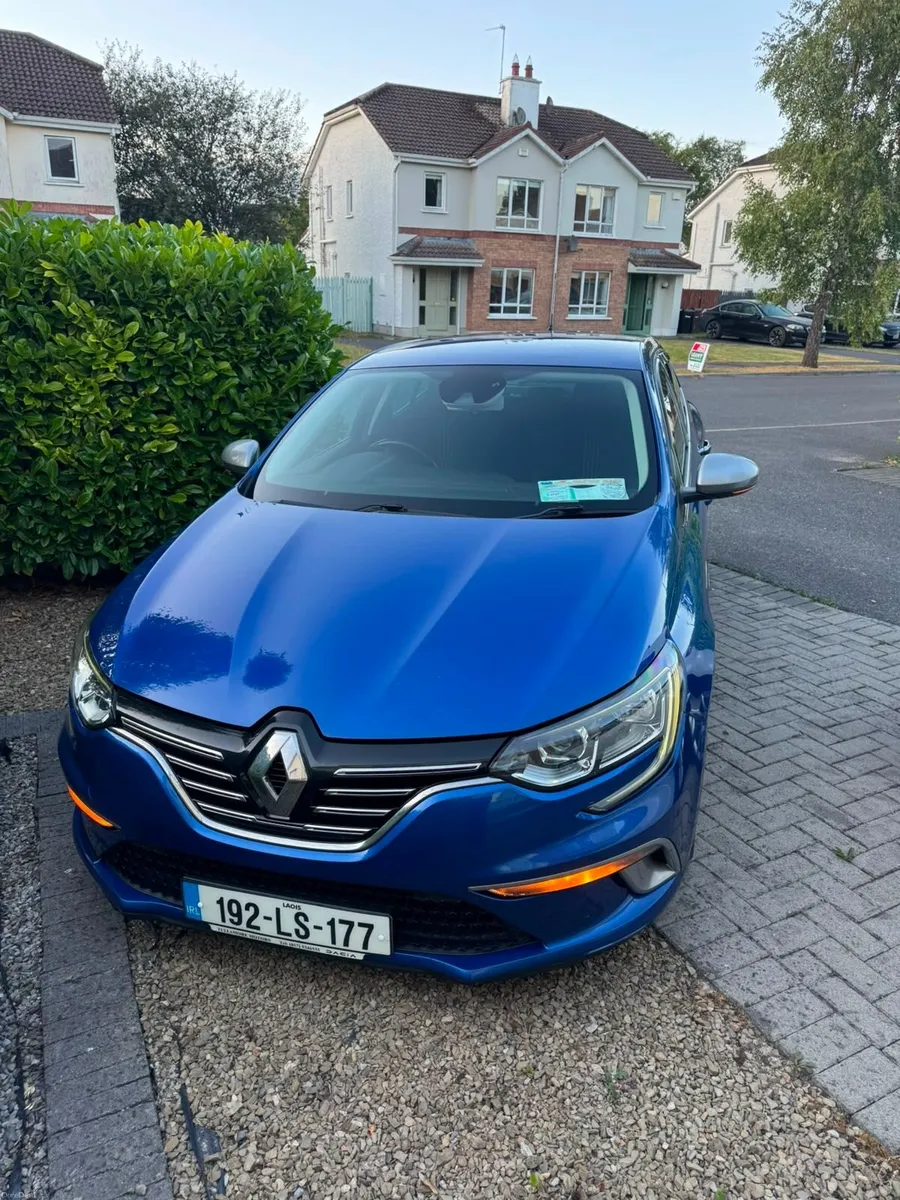 Renault Megane 2019 - Image 2