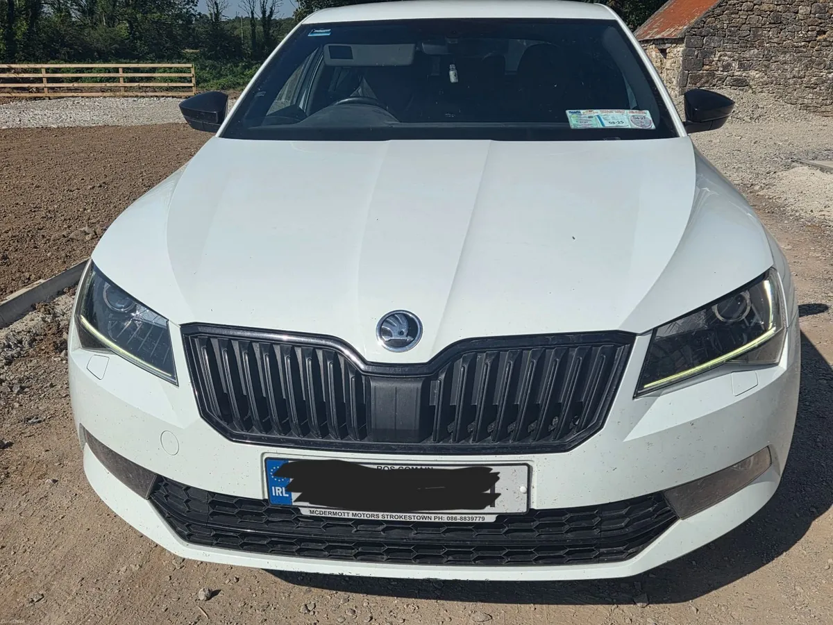 Skoda Superb 2017 - Image 4