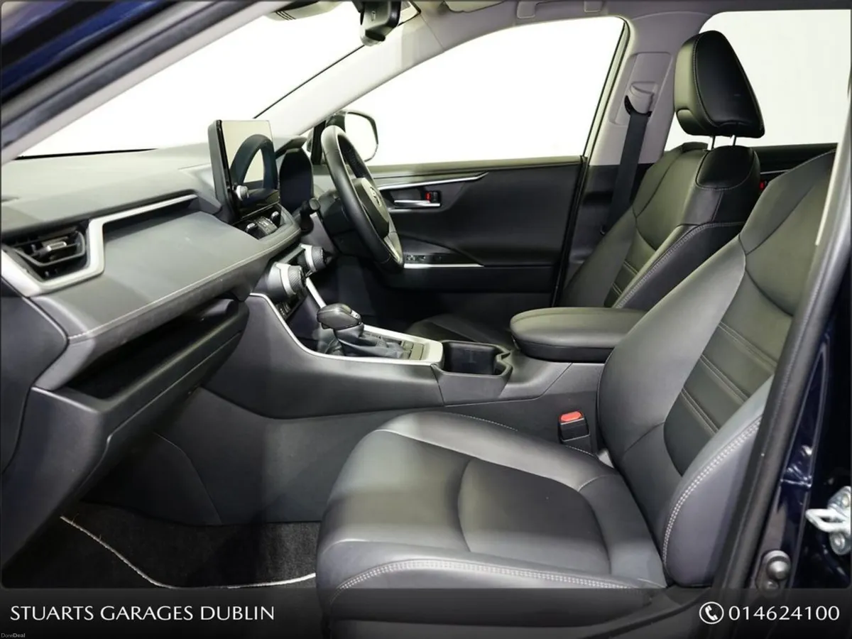 Toyota RAV4 Hybrid SOL 4DR Auto 242 Registration - Image 3